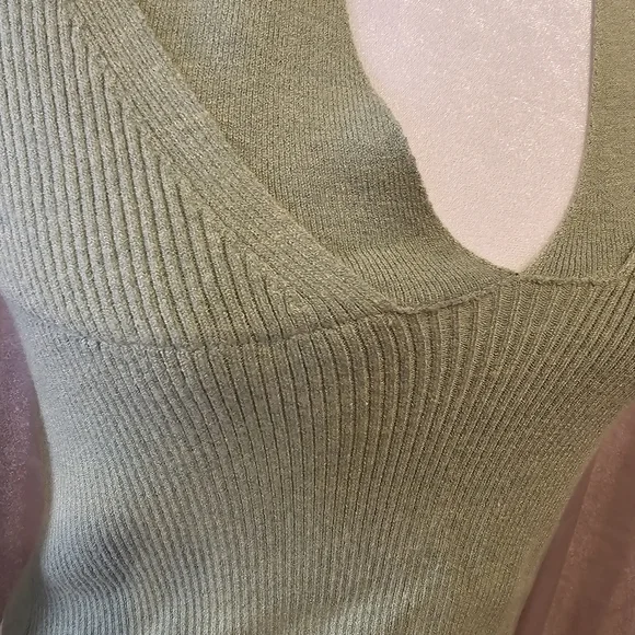 Cider Ribbed Knit Halter Sweater Top - Picture 4 of 4